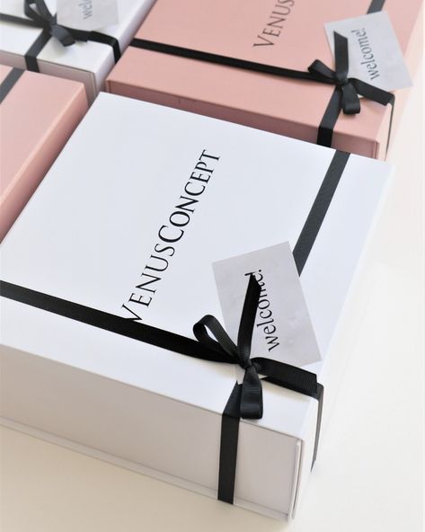 Designer Packaging Fashion Boxes, Luxury Gift Box Packaging Design, Jewelry Gift Box Ideas, Luxury Packaging Ideas, Luxury Brand Packaging, Luxury Paper Bag, Luxury Box Packaging, Jewelry Packaging Design, Luxury Gift Boxes