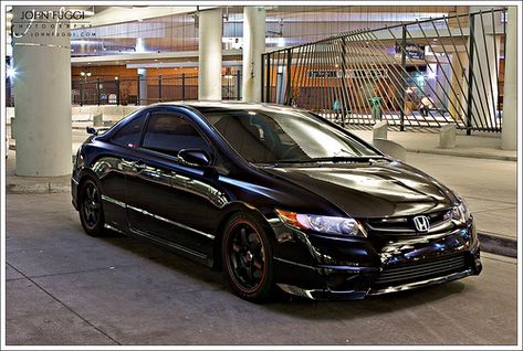 black honda civic si ....yesssss #Honda #Civic #VTEC #Slammed  #JDM #CRZ #Accord #Rvinyl Naiiyak Ako, 2006 Honda Civic Si, 2007 Honda Civic Si, Honda Civic Black, Black Honda Civic, Civic Jdm, Honda Civic Si Coupe, Honda Civic Vtec, 2007 Honda Civic