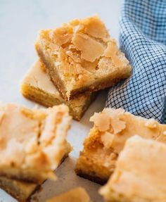 Texas Gold Bars | These dessert bars are surprisingly easy to make thanks to help from cake mix. Texas Gold, Savory Cakes, Gold Bars, Sweet Cookies, Cookie Bar Recipes, Easy Cookie Recipes, Savoury Cake, Cookies Ingredients, Easy Cookies