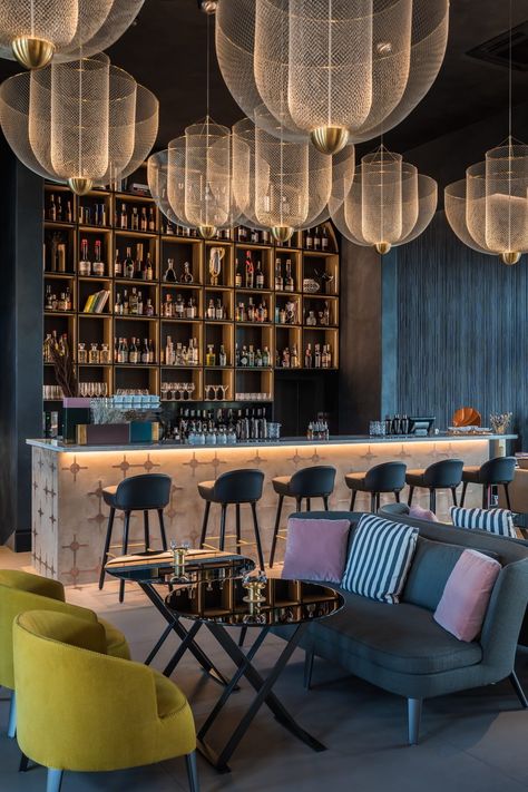 Bar Lounge Room, Bar Lounge Design, Modern Restaurant Design, Architecture Restaurant, Lounge Interiors, Bar Ceilings, Bar Interior Design, Hotel Lounge, Luxury Bar