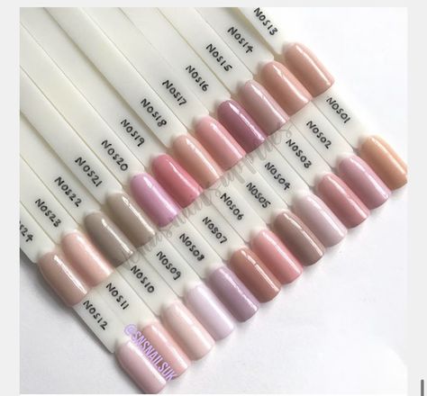 Sns Nail Powder, Signature Nails, Nail Dipping Powder Colors, Dip Nail Colors, S And S Nails, Sns Nails Colors, American Nails, Powder Manicure, Christmas Manicure