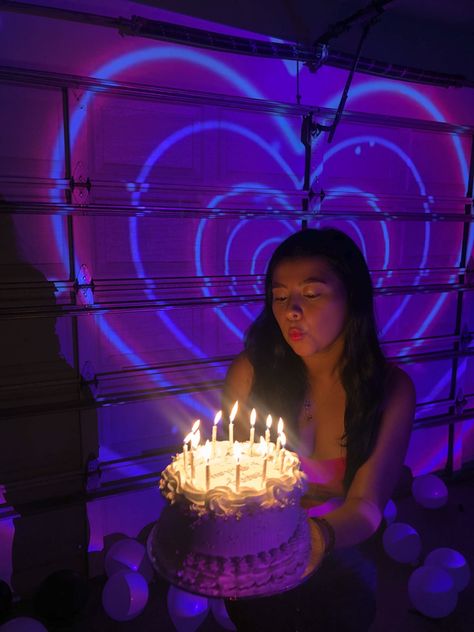 Birthday Cake Aesthetic Photoshoot, Projector Bday Photoshoot, Neon Cake Aesthetic, Bday Cake Ideas Aesthetic, Projector Birthday Photoshoot, Birthday Cake Ideas Aesthetic 15, 16 Bday Cake Aesthetic, Birthday Projector Photoshoot, 16th Birthday Cake Aesthetic