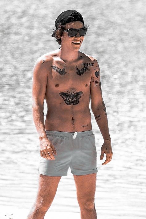 Harry Styles Armpit, Harry Styles Body, Frat Boy Harry, Harry Styles Hot, Harry Styles Wallpaper, British Boys, Frat Boy, Harry Styles Photos, Body Picture