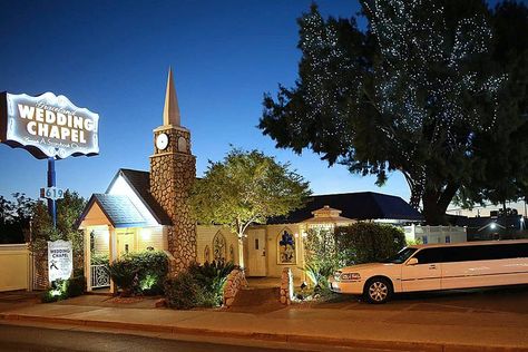 The tiny Graceland Wedding Chapel in Las Vegas | Weather2Travel.com Graceland Wedding Chapel, Wedding Chapel Las Vegas, Graceland Wedding, Las Vegas Cheap, Elvis Wedding, Las Vegas Wedding Chapel, Vegas Wedding Chapel, Little White Chapel, Storybook Wedding