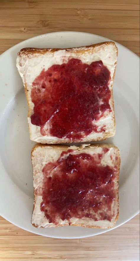 Cream Cheese And Jam Toast, Jam And Cheese Toast, Toast With Butter And Jam, Strawberry Jam Breakfast, Healthy Yogurt Breakfast, Toast With Jam, Jam Breakfast, Jam On Toast, Cream Cheese Toast