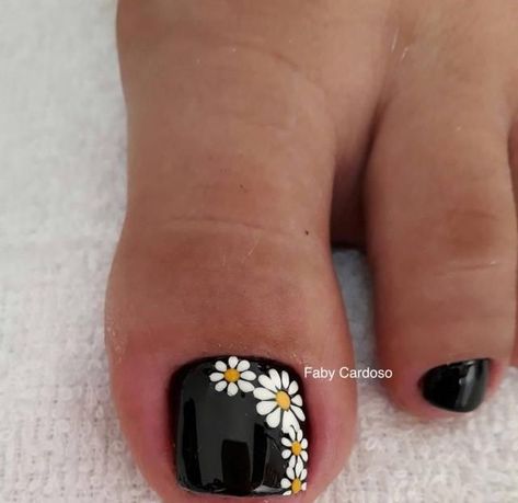 Flower Toe Nails, Do It Yourself Nails, Pedicure Designs Toenails, Pedicure Nail Designs, Unghie Nail Art, Toe Nail Color, Pretty Toe Nails, Cute Toe Nails, Summer Toe Nails