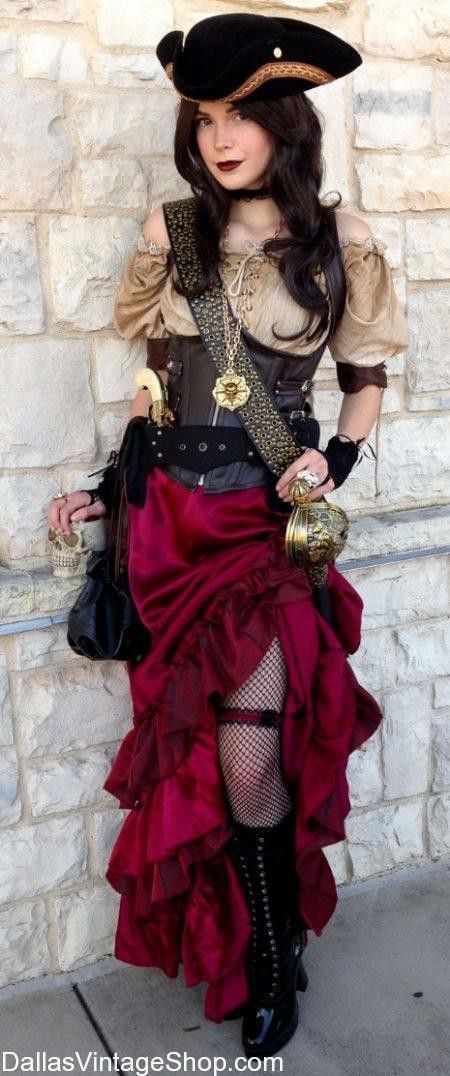 Women's Pirate Costume Diy, Pirate Lady Costume, Renisance Fair Outfit Pirate, Pirate Wench Costume Diy, Female Pirate Cosplay, Female Pirate Costume Diy, Womens Pirate Costume Diy, Woman Pirate Costume, Ladies Pirate Costume