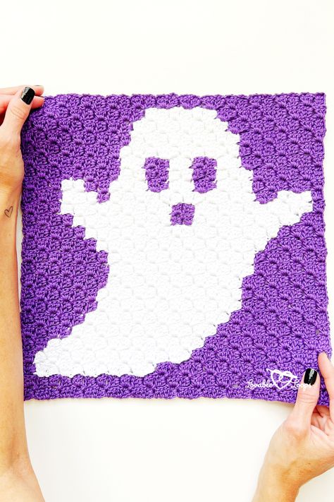 lovable loops free c2c crochet ghost pattern Crochet Ghost Granny Square, Crochet Ghost Pillow, Easy Crochet Patterns For Beginners, Spooky Crochet, Ghost Crochet, Crochet Stuffies, Crochet Ghost, C2c Crochet Pattern, C2c Crochet Pattern Free