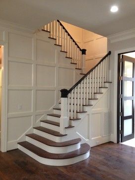 February 2014 Picture of the Month - traditional - Staircase - Atlanta - Southern Staircase Glass Stair Railing, Craftsman Staircase, Board Interior Design, Glass Stair, Architecture Italy, Tiled Staircase, Staircase Styles, Wood Balusters, Houston Houses