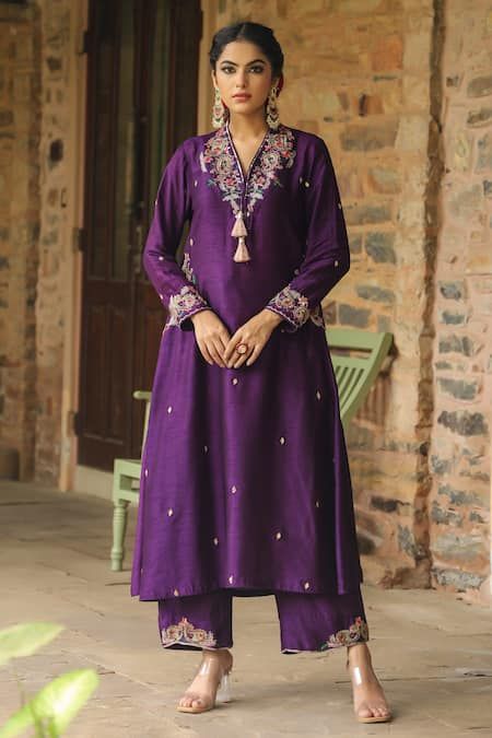 Buy Purple Silk Base Embroidered Paisley Zardozi Kurta With Palazzo For Women by Niti Bothra Online at Aza Fashions. Luxury Purple Art Silk Kurta, Purple Kurta Set Women, Purple Kurti Outfits, Light Purple Punjabi Suit, Purple Suit Women Indian, Niti Bothra, Kurta With Palazzo, Traditional Attires, Dresses Traditional