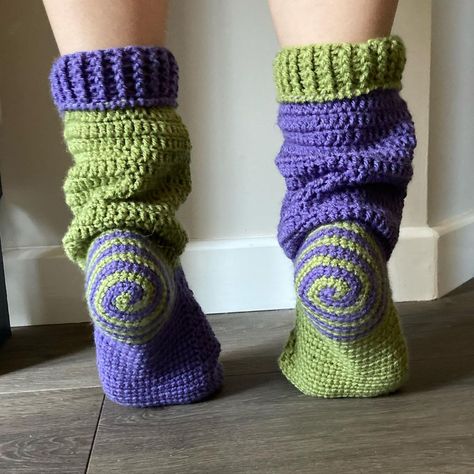 Color Work Crochet Patterns, Things To Do With Socks, Funky Crochet Stitches, Crochet Clothes Goth, Crochet Patterns For Stoners, Crochet Birthday Ideas, Birthday Crochet Ideas, Edgy Crochet Patterns, Witchy Crochet Ideas