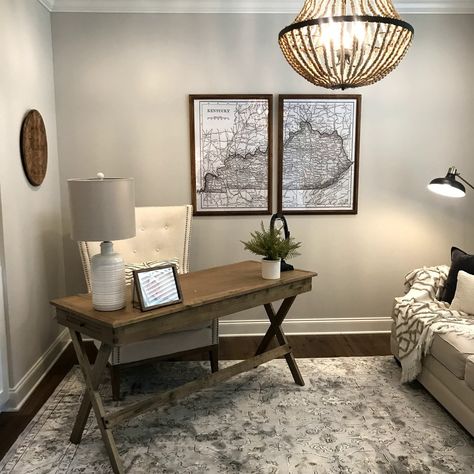 Simple Modern Farmhouse, Modern Farmhouse Office, Cozy Office Space, Guest Bedroom Home Office, Farmhouse Office, Cozy Office, Cool Office Space, Cozy Home Office, Office Guest Room