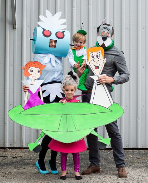 The Jetsons Costume #familycostume Jetsons Family Costume, Jetsons Costume, Movie Character Ideas, George Jetson, Church Halloween, Movie Halloween Costume, Halloween Skeleton Decorations, Kids Deco, The Jetsons