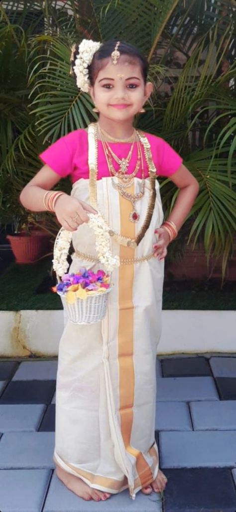 Malayali Manka costume Malayali Manka, Harajuku