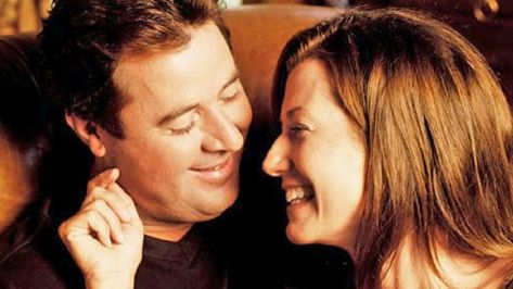 Vince Gill Sings Emotional Unreleased Song To Wife Amy Grant | Country Music Videos Cumberland River, Amy Grant, Sing A Song, Vince Gill, Red Words, Country Music Videos, Best Love Songs, Famous Couples, Country Stars