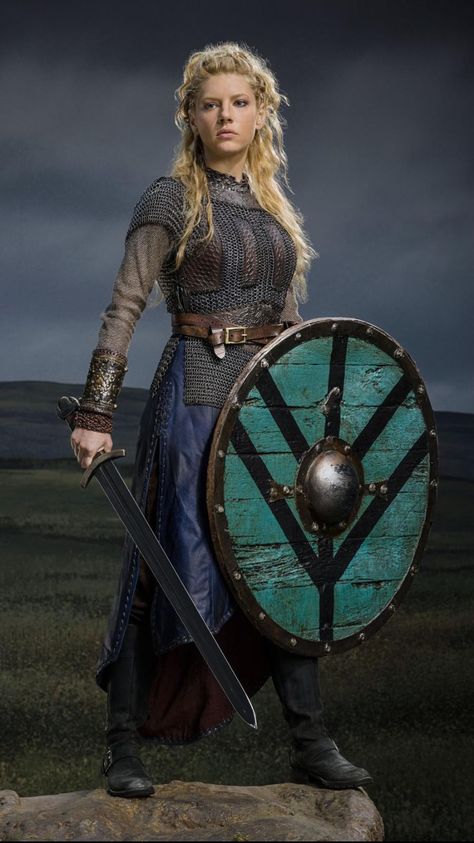 Katheryn Winnick Vikings, Escudo Viking, Lagertha Vikings, Ragnar Vikings, Vikings Lagertha, Viking Character, Vikings Season, Viking Series, Vikings Tv Series