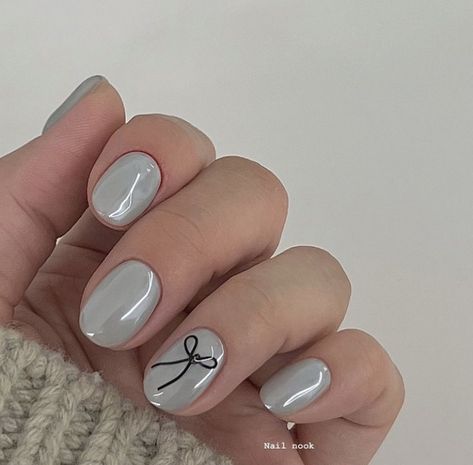 Bow Nail Art Designs, Nails Gray, Bow Nail Designs, Bow Nails, Bow Nail Art, Bow Nail, Minimal Nails Art, Milky Nails, Hippie Nails