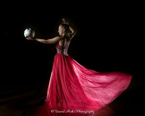 Volleyball Quinceanera Pictures, Volleyball Photoshoot Ideas, Basketball Photoshoot, Quinceañera Photoshoot Ideas, Quince Photoshoot Ideas, Nursing School Graduation Pictures, Quince Photoshoot, Senior Volleyball, Quince Pictures