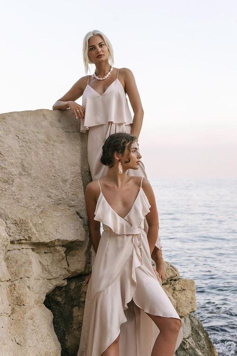 Shona Joy Dress, Gathered Maxi Dress, Drape Maxi Dress, Designer Bridesmaid Dresses, Shotting Photo, Ruffle Trim Dress, Shona Joy, Frill Dress, Maxi Dress Online