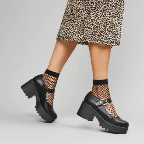 Platform Mary Jane Shoes, Koi Footwear, Mary Jane Platform Shoes, Zapatos Mary Jane, Boot Straps, Platform Mary Janes, Mary Jane Pumps, Shoe Fits, Jane Shoes