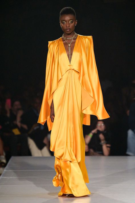 Pyer Moss Spring 2020 Ready-to-Wear collection, runway looks, beauty, models, and reviews. Nyfw Outfits, Pyer Moss, Formal Clothes, Nyfw Street Style, Color Story, Futuristic Fashion, Looks Street Style, Yellow Fashion, Mellow Yellow