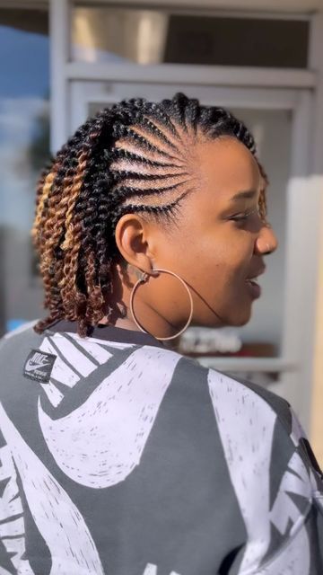 Twist Outs On Natural Hair Hairstyles, Natural Twist Hairstyles Short, Twist Hairstyles For Natural Hair Short, Twistout On Short Natural Hair, Natural Hair Twists Protective, Flat Twist Updo Natural Hair, Twistout Hairstyles, Natural Braid Styles, Natural Hair Flat Twist