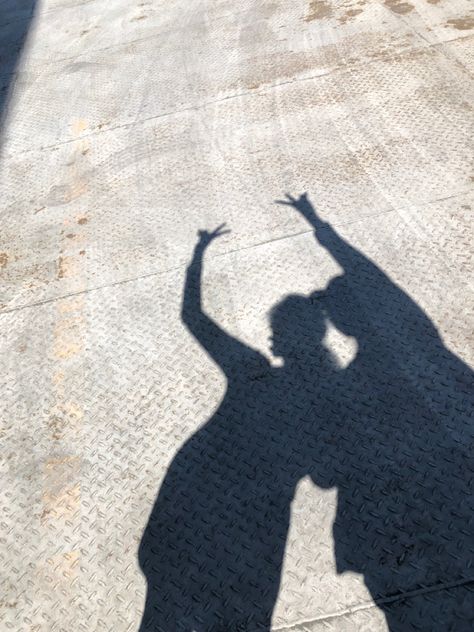 shadow aesthetic pics friendship inspo duo Shadow Aesthetic, Aesthetic Pics, Shag Rug, Aesthetic Pictures, Quick Saves