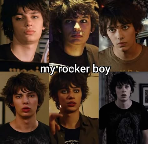 Robbie Shapiro, Devon Bostick Rodrick, Rodrick Rules, Hot Emo Guy, Rocker Boy, Rodrick Heffley, Devon Bostick, Diary Of A Wimpy, Diary Of A Wimpy Kid