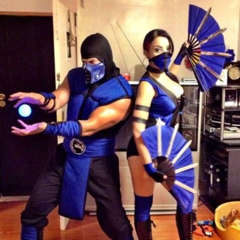 Mortal Kombat Halloween Costume, Mortal Kombat Costumes, Mortal Kombat Cosplay, Couples Cosplay, Couple Cosplay, Halloween Coustumes, Couples Halloween Outfits, Holloween Costume, Cute Couple Halloween Costumes