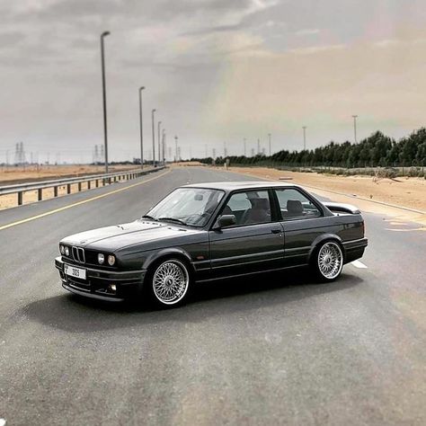 Bmw E30 Coupe, Civic Car, Serie Bmw, Bmw 325, E36 M3, Bmw Art, Dream Cars Bmw, Bmw E30 M3, E30 M3