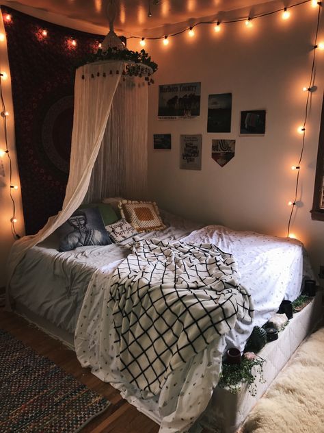 »bohemian » guestbed » boho home » chill+vibes » electric living » Boho Bedroom With String Lights, Boho String Lights Living Room, Boho Chic Bedroom With Led Lights, Island Style Bedroom, Vibe Bedroom Ideas, Hippie Bedroom Blankets, Dark Bedroom Walls, Tapestry Bed Hippie, Vibe Bedroom