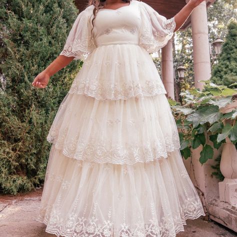 Beautiful Sequined Maxi Formal Dress Wedding Dresses With Color, Snowflake Dress, Plus Wedding Dresses, Angel Energy, Sleeve Wedding Dress, Wedding Dresses Plus Size, Modest Wedding Dresses, Plus Size Wedding, Boho Wedding Dress