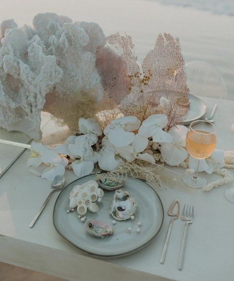 Ethereal Coastal Wedding, Ocean Inspired Tablescape, Wedding Ideas Ocean, Ocean Themed Tablescape, Beach Wedding Styling, Ocean Inspired Decor, Mermaid Core Wedding, Ocean Wedding Aesthetic, Wedding Sea Theme