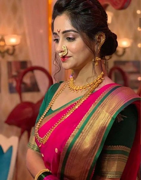 Marathi Sari Look, Maharashtrian Nath Designs, Marathi Bridal Look, Traditional Maharashtrian Jewellery, Traditional Nose Ring, Maharashtrian Brides, Dipika Kakkar, Nath Designs, Maharashtrian Nath