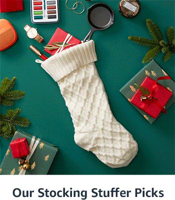 Merchandise Display, Beauty Stocking Stuffers, Christmas Marketing, Christmas Adverts, Christmas Flatlay, Christmas Campaign, Christmas Shoot, Christmas Photoshoot, Stocking Stuffer Gifts