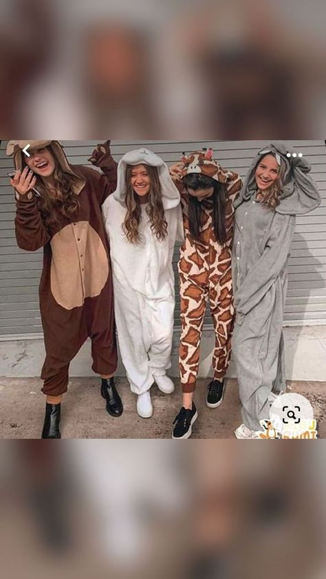 Halloween Onsies, Halloween Costume Onesie, Farm Animal Costumes, School Halloween Costumes, Animal Halloween Costumes, Clever Halloween, Classy Halloween Costumes, Best Friend Halloween Costumes, Trio Halloween Costumes