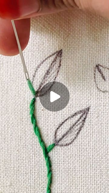 Flower And Leaves Embroidery, Leaf Designs Pattern, Embroidered Leaves Simple, Simple Leaf Embroidery Tutorial, How To Embroider Small Leaves, Embroidering Flowers Tutorial, Embroidered Leaves Tutorial, Leaf Hand Embroidery, Embroidery Leaves Simple