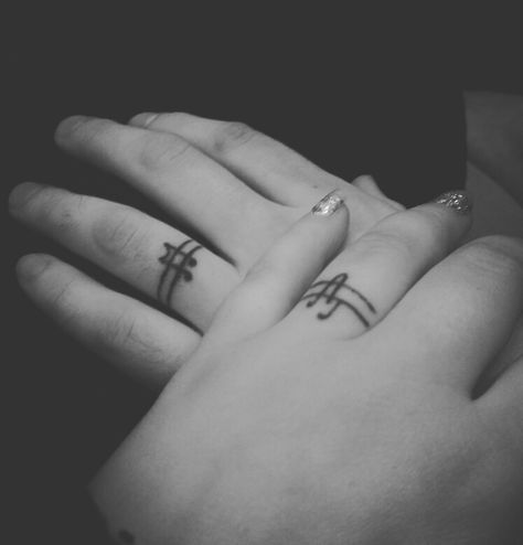 Aj Tattoo Design, Aj Tattoo, Finger Tattoos For Couples, Tattoo Wedding, Wedding Ring Tattoo, Tattoo Wedding Rings, Initial Tattoo, Ring Tattoos, Name Tattoos