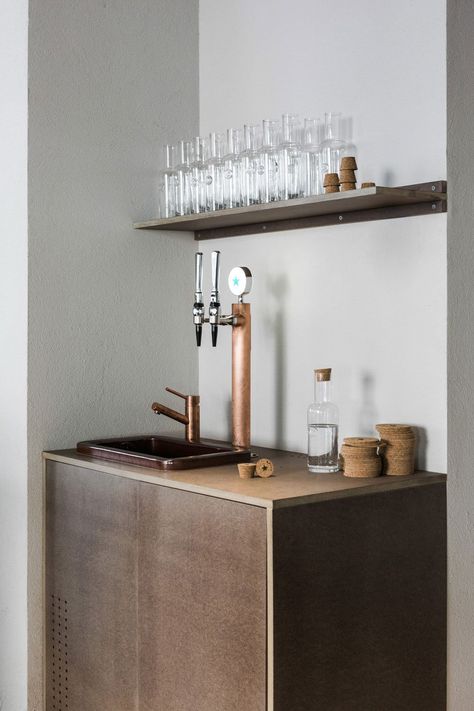 Richard Lindvall | Usine | Stockholm Cafe Water Station, Home Water Station, Water Station Ideas, Wellness Cafe, Concept Restaurant, Restaurant Station, Bistro Design, Vintage Sink, Water Station