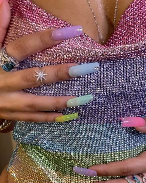 Saccia on Instagram: "@saweetie ❄️ @dojacat 💕 #bestfriends #musicvideo #dojacat #saweetie   💕❤️ @brettalannelson @jstayready_ @adamburrell   Directed by @davemeyers 🎥" Saweetie Nails, January 10, Doja Cat, Music Videos, Best Friends, Nails, On Instagram, How To Wear, Instagram