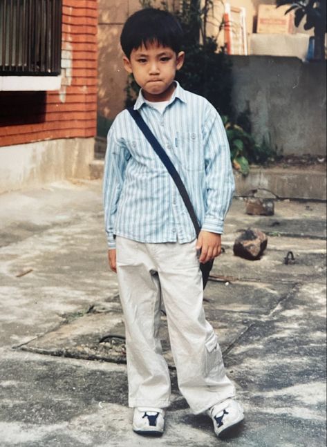 Mingyu Baby Pics, Kim Min Gyu, Seventeen Going Seventeen, Seventeen Debut, Seventeen Album, Seventeen Wallpapers, Childhood Photos, Mingyu Seventeen, Kim Min