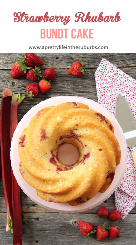 Strawberry Rhubarb Cake, Strawberry Rhubarb Recipes, Rhubarb Desserts, Rhubarb Cake, Salty Cake, Rhubarb Recipes, Bundt Cakes Recipes, Strawberry Rhubarb, Savoury Cake