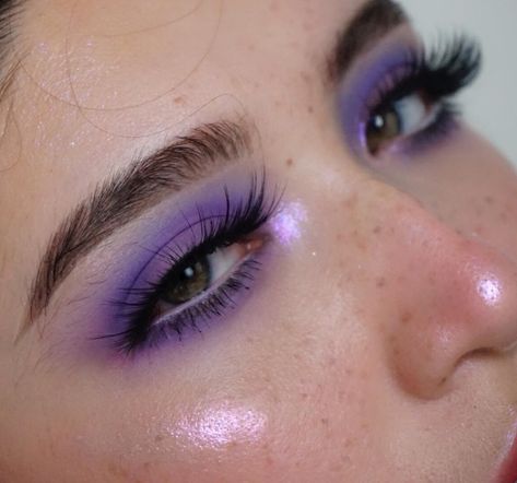 Editorial Make-up, Maquillage On Fleek, Redhead Makeup, Drag Make-up, Purple Makeup, Smink Inspiration, Beauty Make-up, Purple Eyeshadow, Fancy Makeup