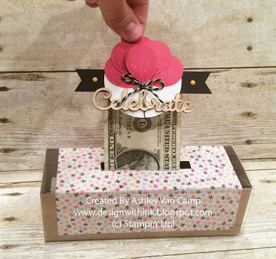 Diy Money Roll, Money Roll, Cake Bouquet, Money Cake, Greeting Card Inspiration, Money Gifts, Creative Money Gifts, Day Club, Gift Card Boxes