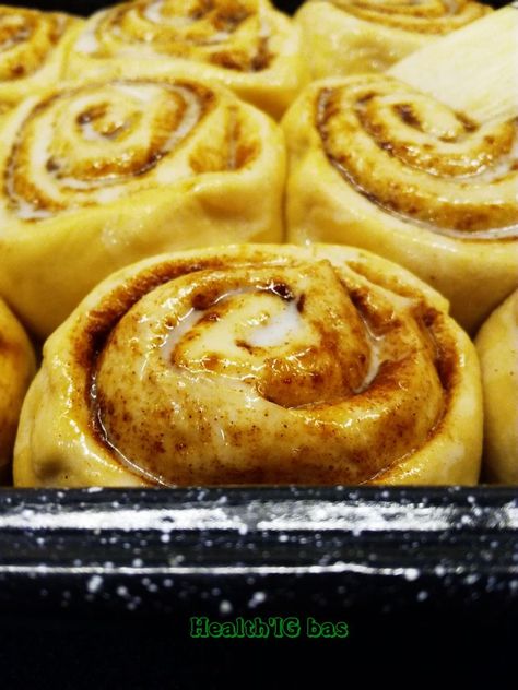 Cinnamon rolls (roulés à la cannelle) - IG bas & sans lactose Dessert Ig Bas, Dessert Leger, Biscuits Diététiques, Lactose Free Diet, Healthy Dog Food Recipes, Low Carb Gluten Free, Happy Foods, Dog Recipes, Lactose Free