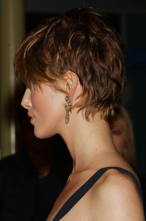 Kiera Knightly Haircut, Kiera Knightly Hairstyles, Keira Knightley Short Bob, Keira Knightley Pixie, Keira Knightley Short Hair, Keira Knightley Short Hair Pixie Cuts, Layered Bob With Side Bangs, Bob With Side Bangs, Keira Knightley The Aftermath