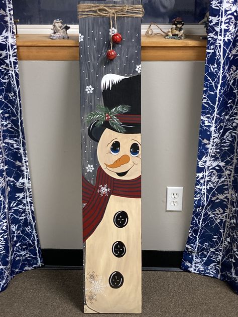 Fence Board Christmas Projects, Christmas Board Painting, Snowman Welcome Porch Sign, Winter Pallet Ideas, Christmas Porch Leaners, Christmas Boards Signs, Christmas Crafts To Sell Bazaars, Christmas Signs Wood Front Porches, Diy Dollar Tree Christmas Crafts