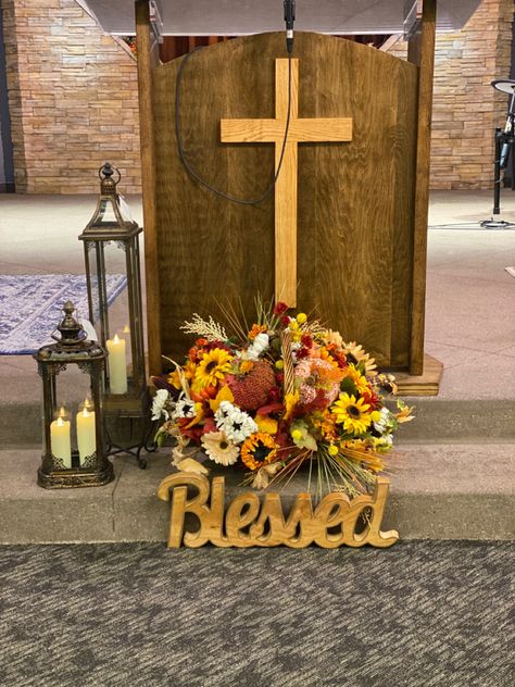 Fall Church Decorations Sanctuary, Church Fall Decorations, Pulpit Decorations Church, Church Entryway, Fall Church Decorations, Thanksgiving Church Decorations, Communion Table Decorations, Thanksgiving Flower Arrangements, Church Stage Decor