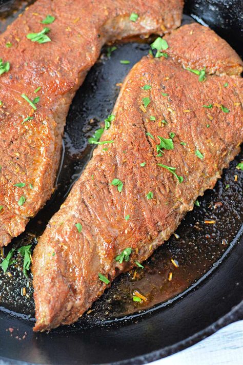 How to cook tri tip in oven to medium rare is here. Perfectly pink with dry rub baked for a high protein dinner we love in cast iron skillet. Cook Tri Tip In Oven, Cooking Tri Tip, Frozen Steak, Steak In Oven, Sirloin Tip Roast, High Protein Dinner, Protein Dinner, Cast Iron Recipes, Tri Tip