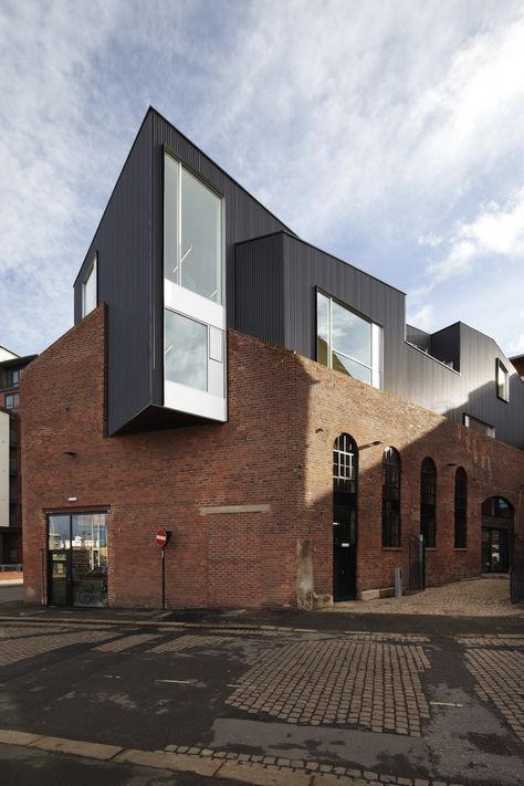 Shoreham Street / Project Orange.....It's different, that's all I have to say about it... Parasitic Architecture, Architecture Renovation, Renovation Architecture, Roof Extension, Industrial Architecture, Brick Architecture, Cultural Architecture, Adaptive Reuse, Brick Building